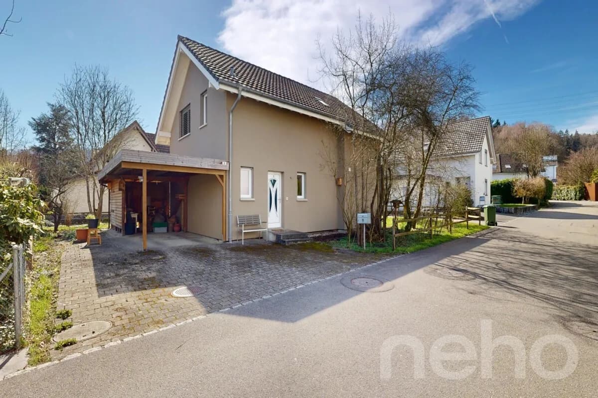 Gepflegtes 4.5-Zimmer-Einfamilienhaus in ruhigem Quartier in Lupfig