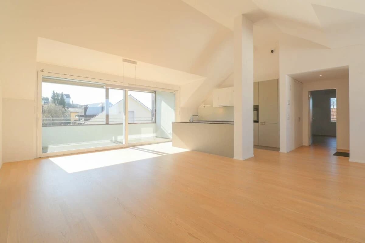 Traumhafte 4.5-Zimmer-Dachwohnung mit privatem Liftzugang - Freie Besichtigung am 25. April 2026