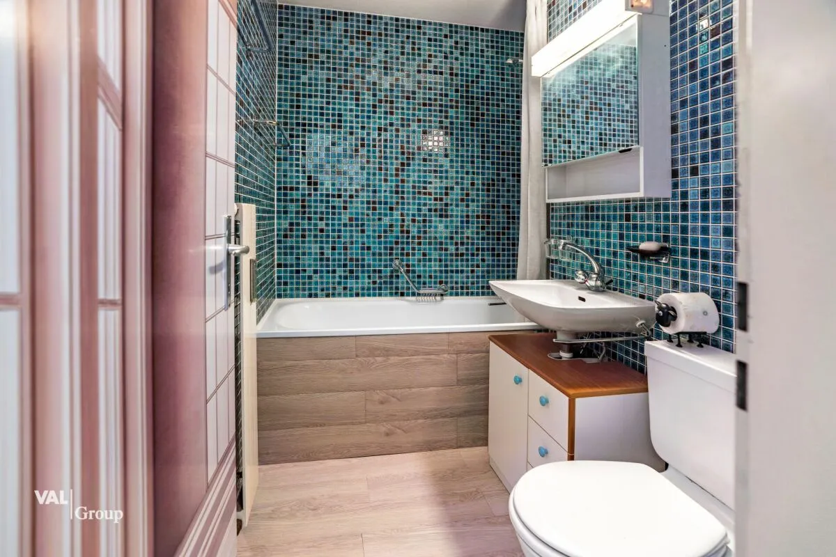 Möbliertes Studio mit Balkon und unverbaubarer Aussicht