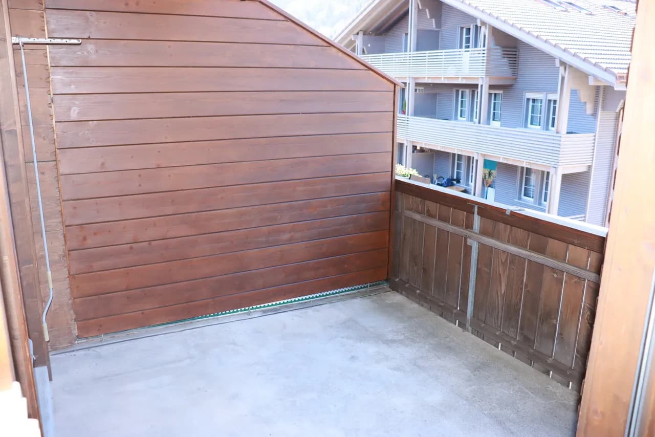 Charmante 3.5-Zimmer-Wohnung mit Galerie und Balkon in Wilderswil!