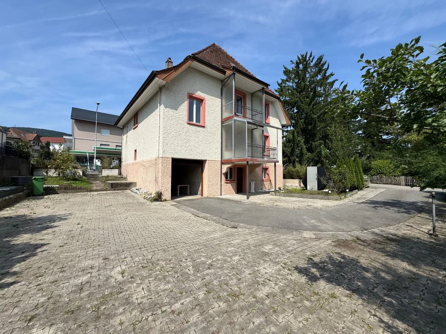 Hägendorf: 10-Zi.-Haus mit Garage - zentral & flexibel