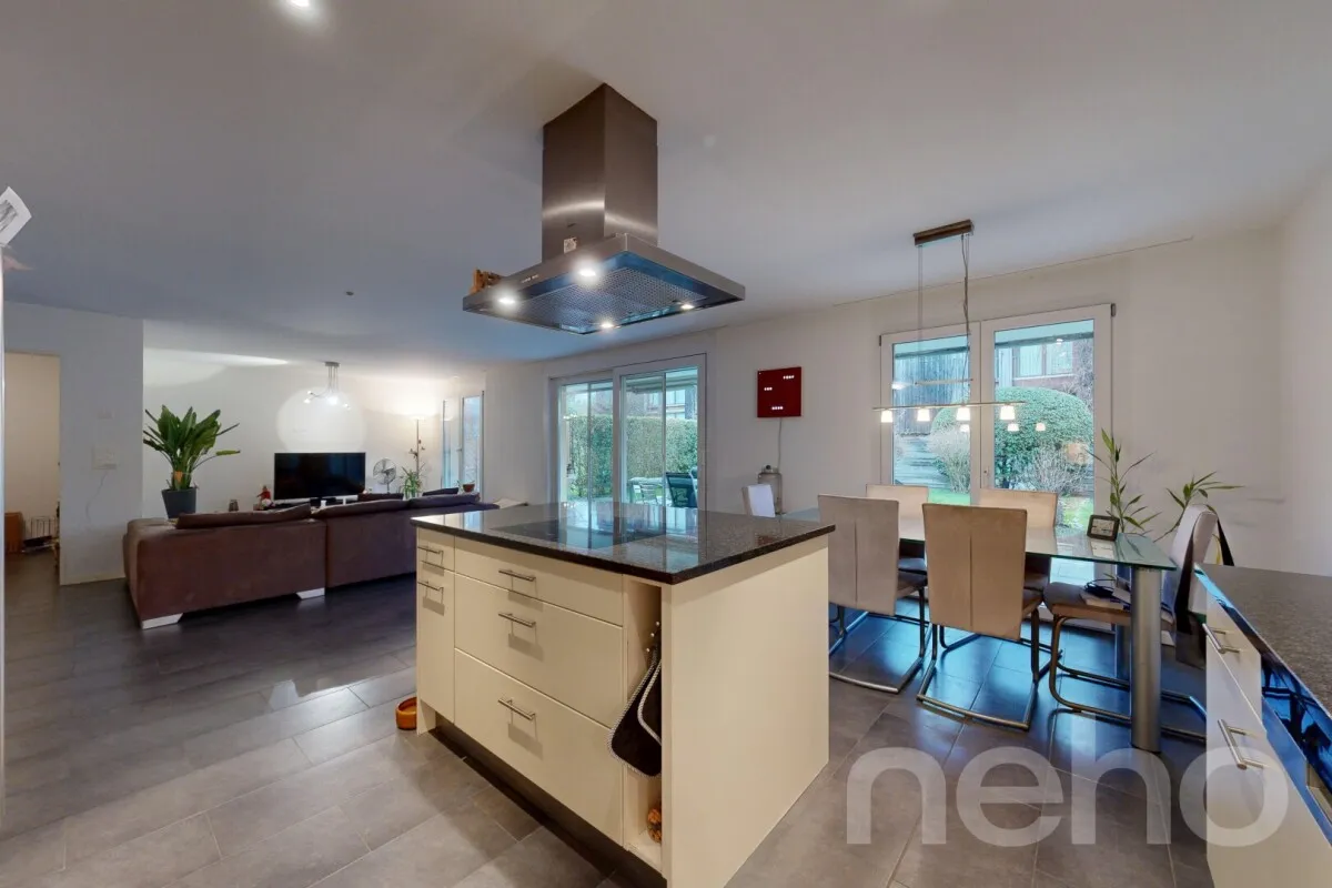 Moderne 4.5-Zimmer-Garten-Maisonette-Wohnung in Stäfa