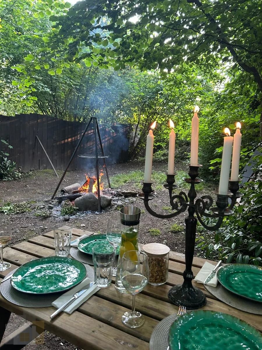 WG Zimmer in Villa mit viel Platz und Garten