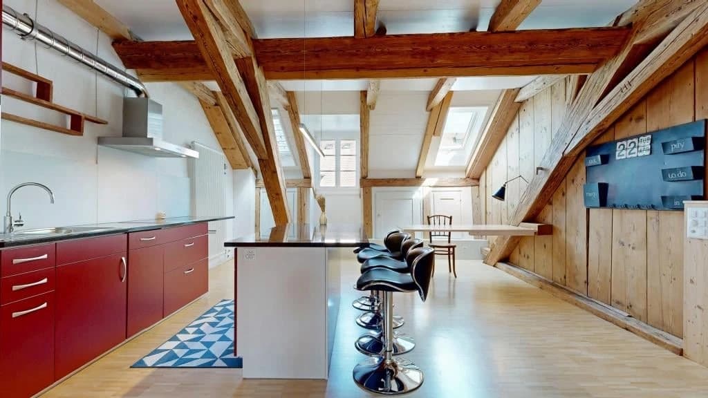 Gschichtsträchtigi Muure mit modernem Inneläbe ir Burgdorfer Autstadt