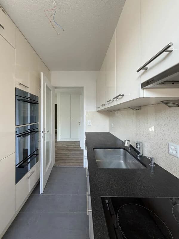 Helle 4-Zimmerwohnung mit Balkon im 1. OG