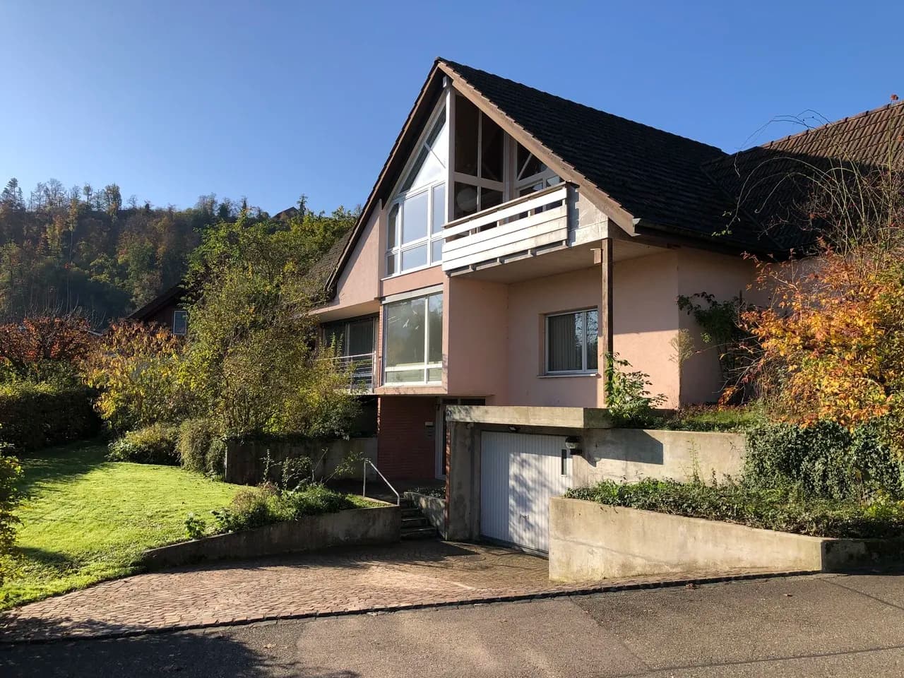 Freistehende Liegenschaft als Sanierungsobjekt oder Baulandparzelle