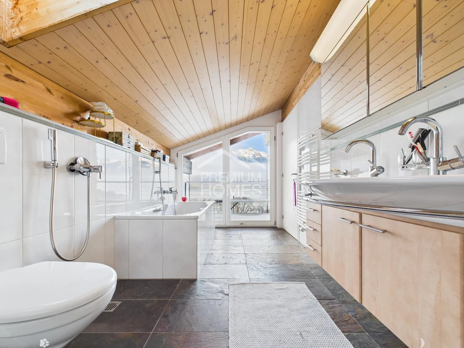 Panorama-Haus in Iseltwald