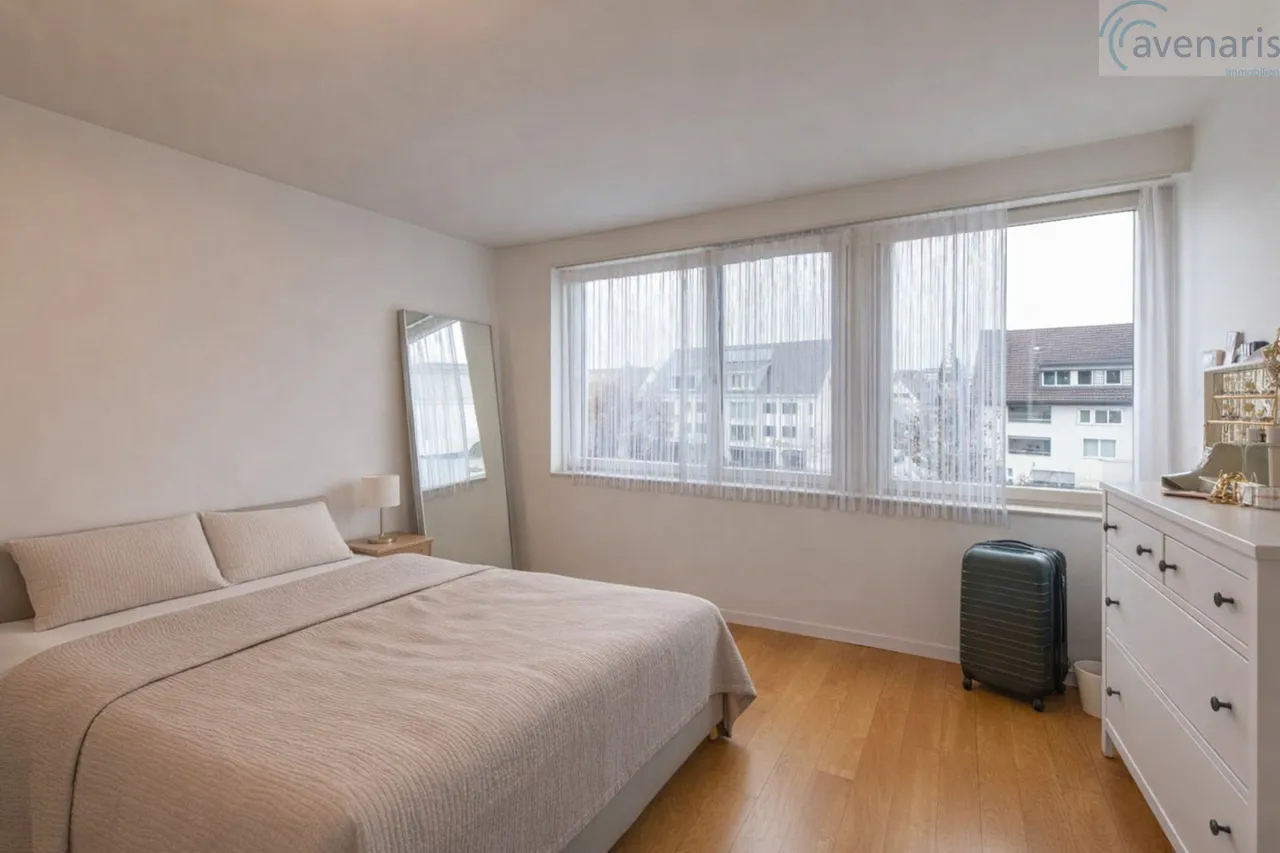 Sonnige 4.5-Zimmer-Wohnung mit Balkon und grosser Dachterrasse