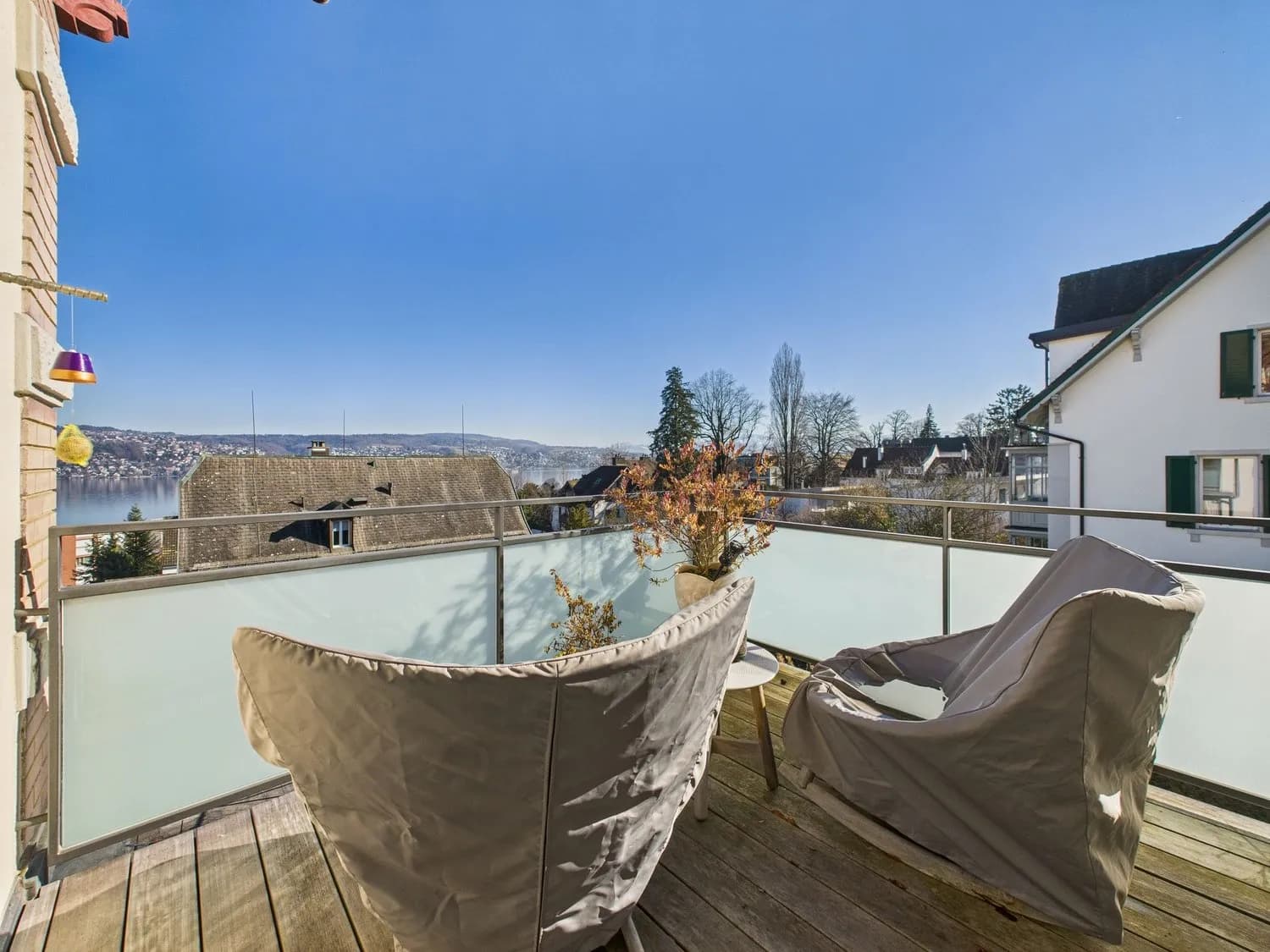 Moderne Jugendstilvilla mit Seesicht: Die Villa Morgenblick in Kilchberg