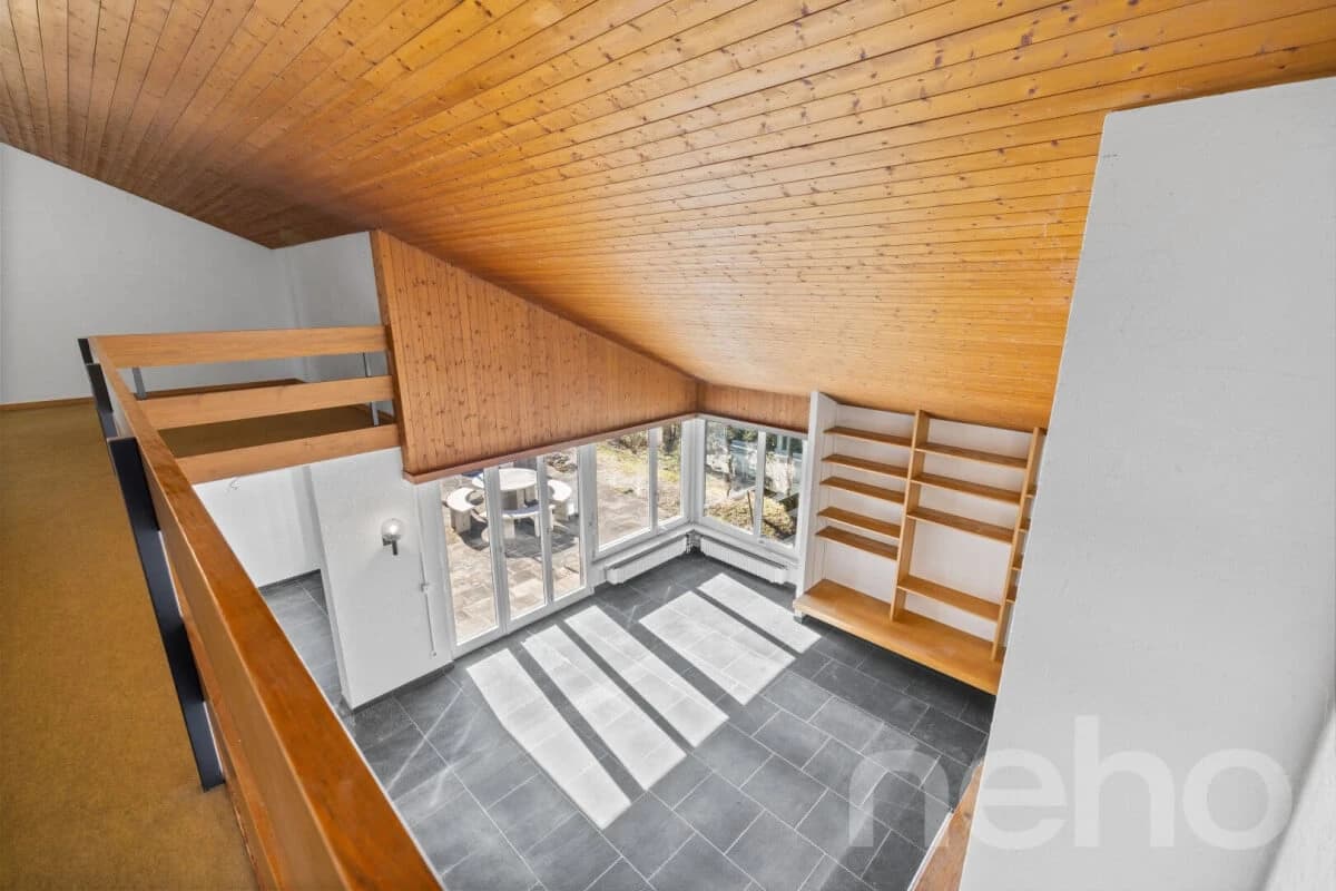 Panorama-Einfamilienhaus mit Blick auf das Kloster Mariastein