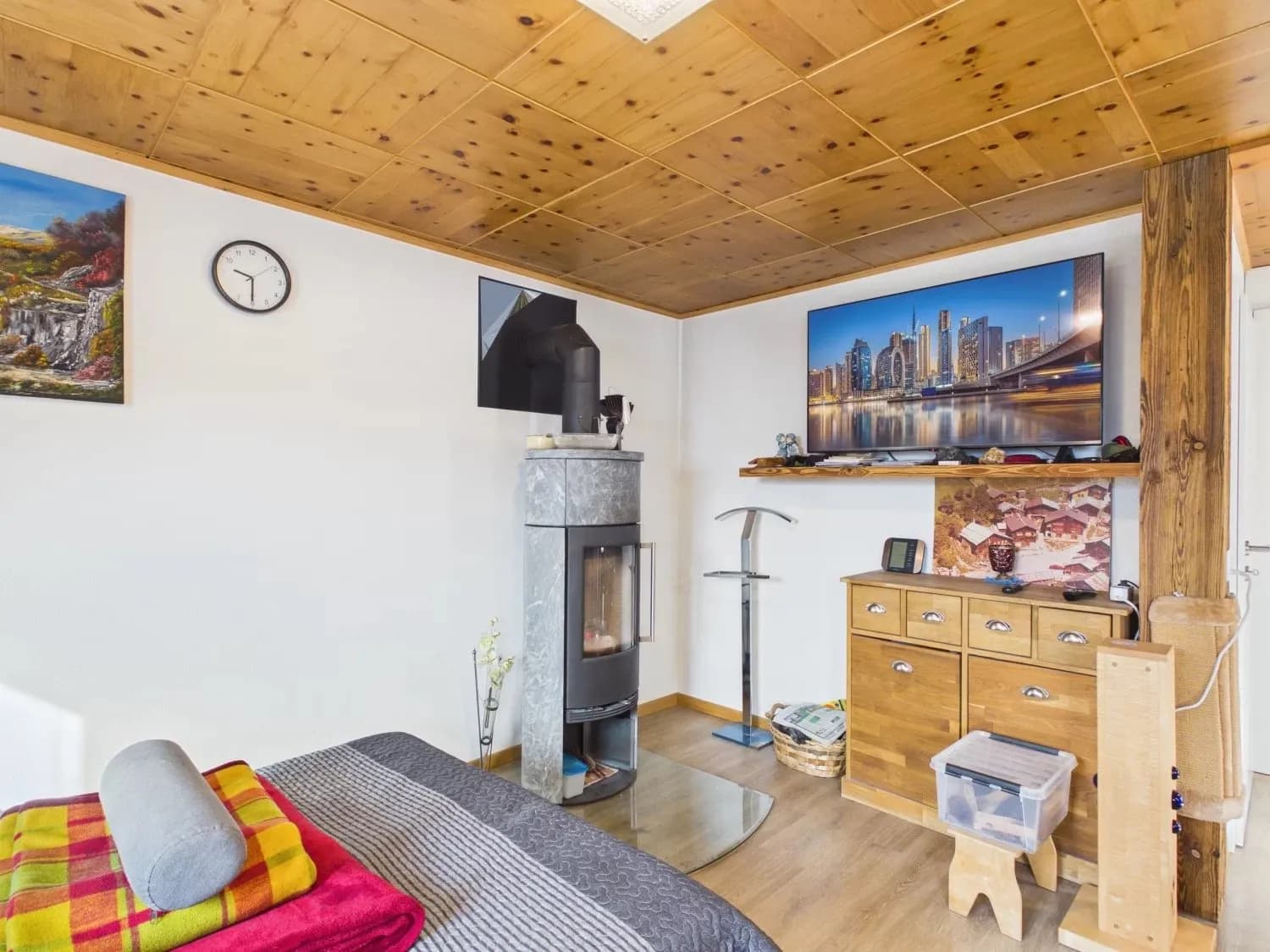 Haus mit Sitzplatz, Remise und Garage in Feschel