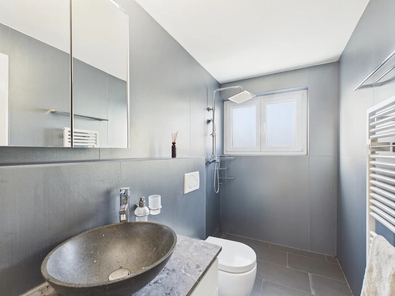 Exklusive Lage 5.5-Zimmer Reihenhaus Volketswil