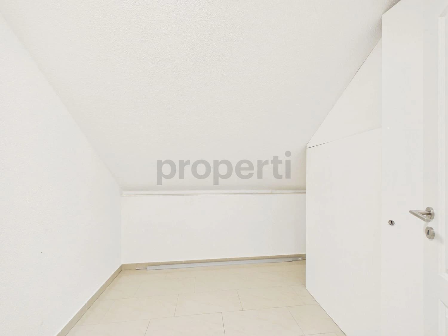 Neu renoviertes 5-Zimmer-Einfamilienhaus mit praktischem Keller, Elsau