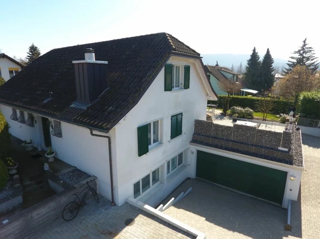 Einfamilienhaus mit grossem Garten