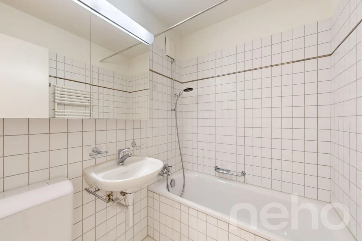 Helle und grosszügige 4.5-Zimmer-Wohnung in ruhiger Wohnlage