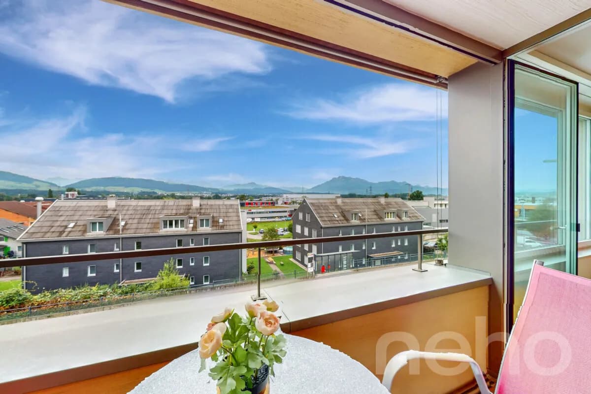 Licht, Weite und Ausblick ? stilvolle 3.5-Zimmer-Dachwohnung