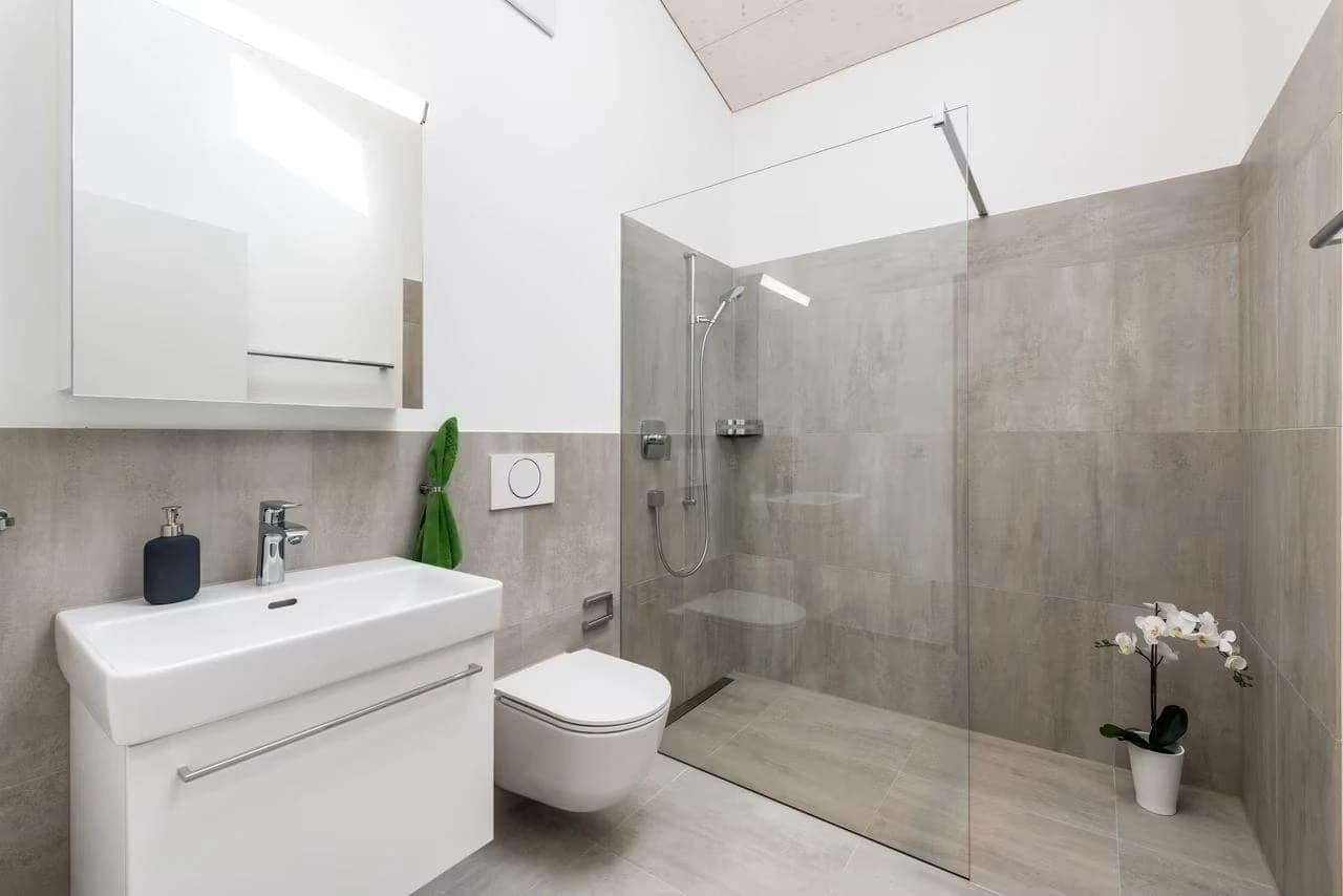 Attika-Highlight mit 100 m² Sonnenterrasse