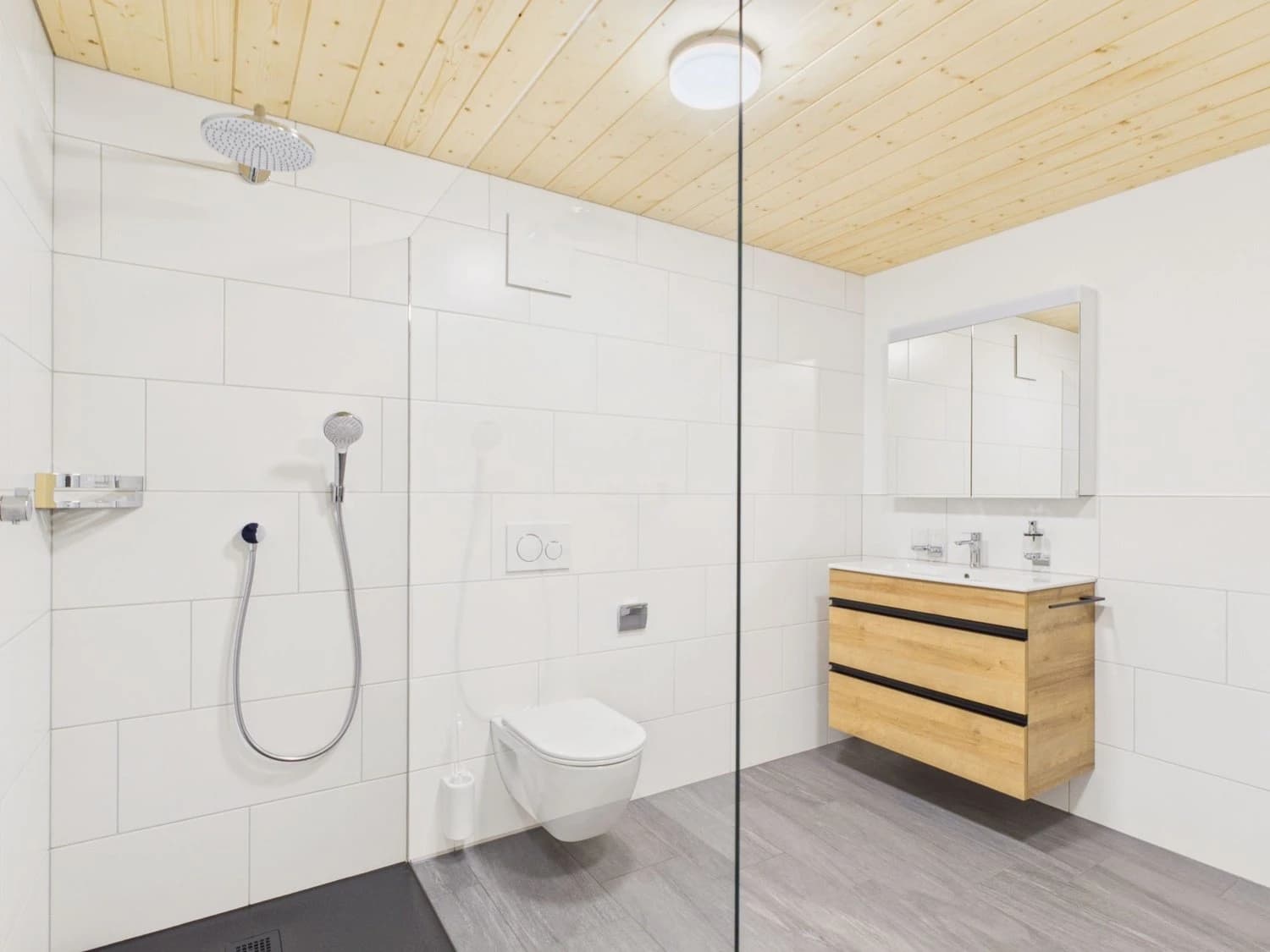 Neue 6-Zimmer Wohnung in Thurnen