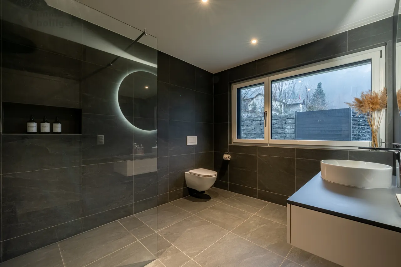 Exklusives Zuhause in ruhiger Lage - Einziehen und Wohlfühlen