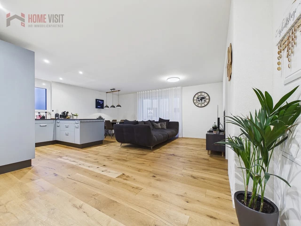 Exklusive 3.5-Zimmer-Gartenwohnung mit beheiztem Hobbyraum