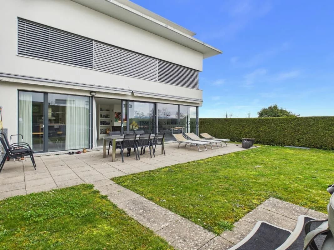 Modernes Einfamilienhaus mit Panorama in Adliswil