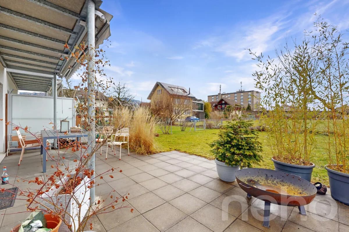 Familientraum mit Bergsicht und Garten im begehrten Thuner Dürrenast