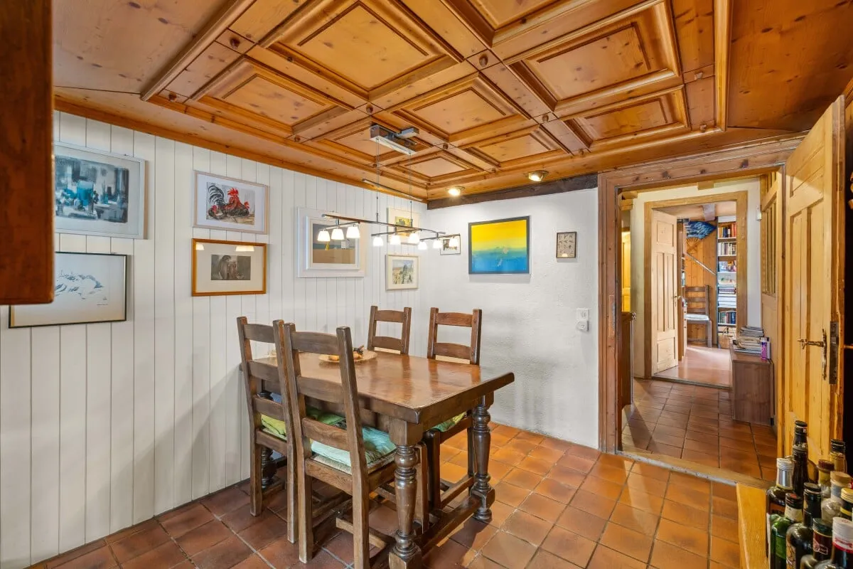 6.5-Zimmer-Eckreihenhaus mit Weitsicht, grossem Garten und Geschichte