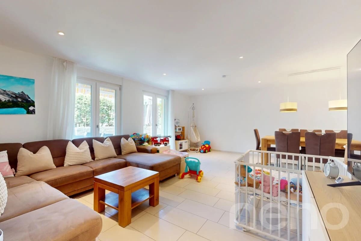 Familientraum mit Whirlpool, Garten, Terrassen und viel Platz