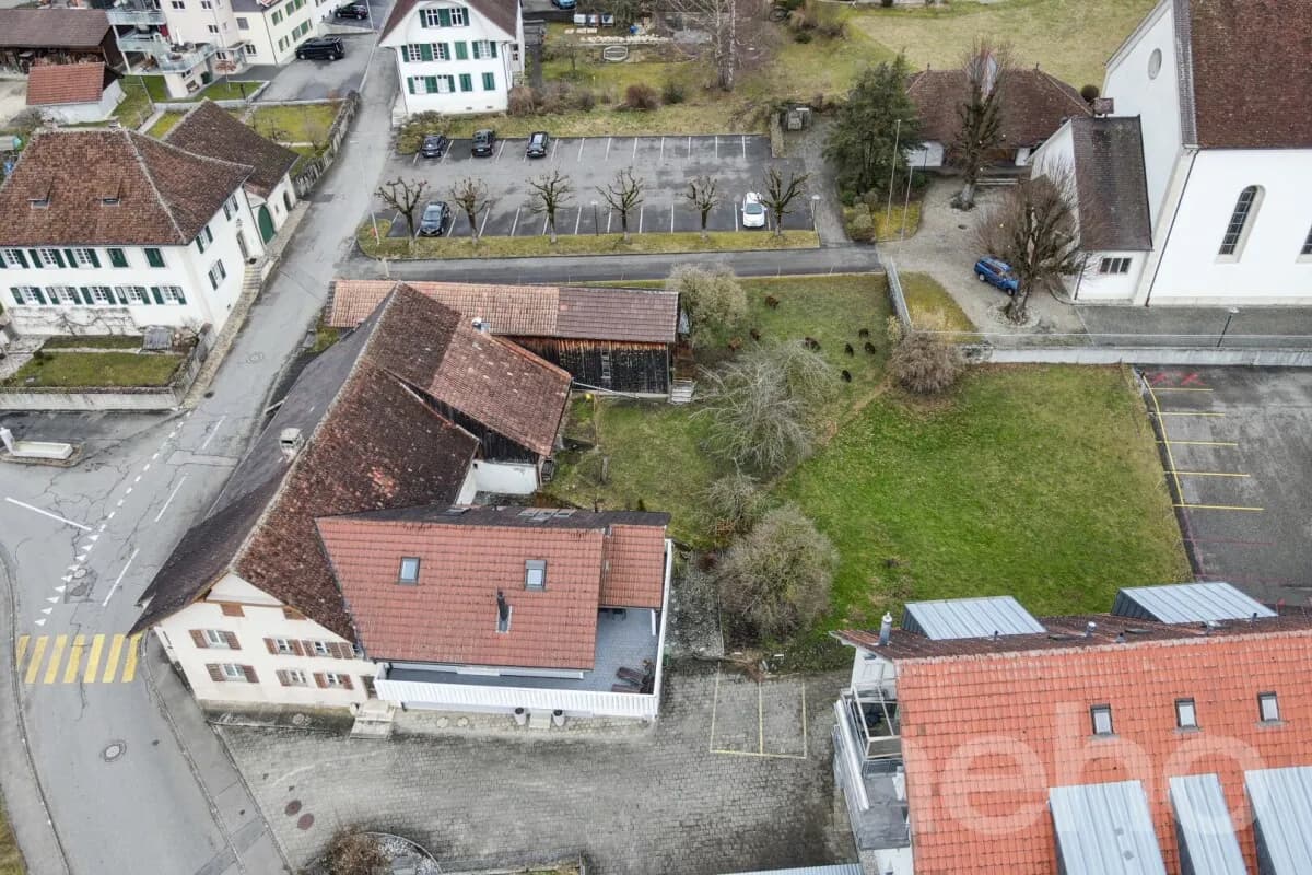 Bauernhaus mit angrenzendem Einfamilienhaus und viel Bauland inkl.