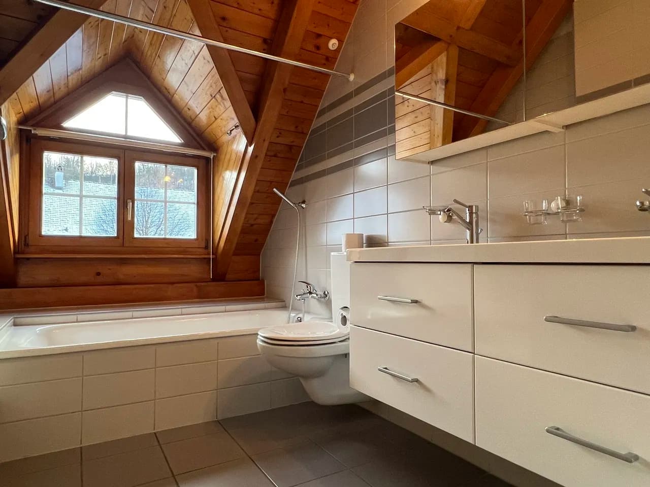 Zwei Etagen Wohngenuss im Dorfzentrum