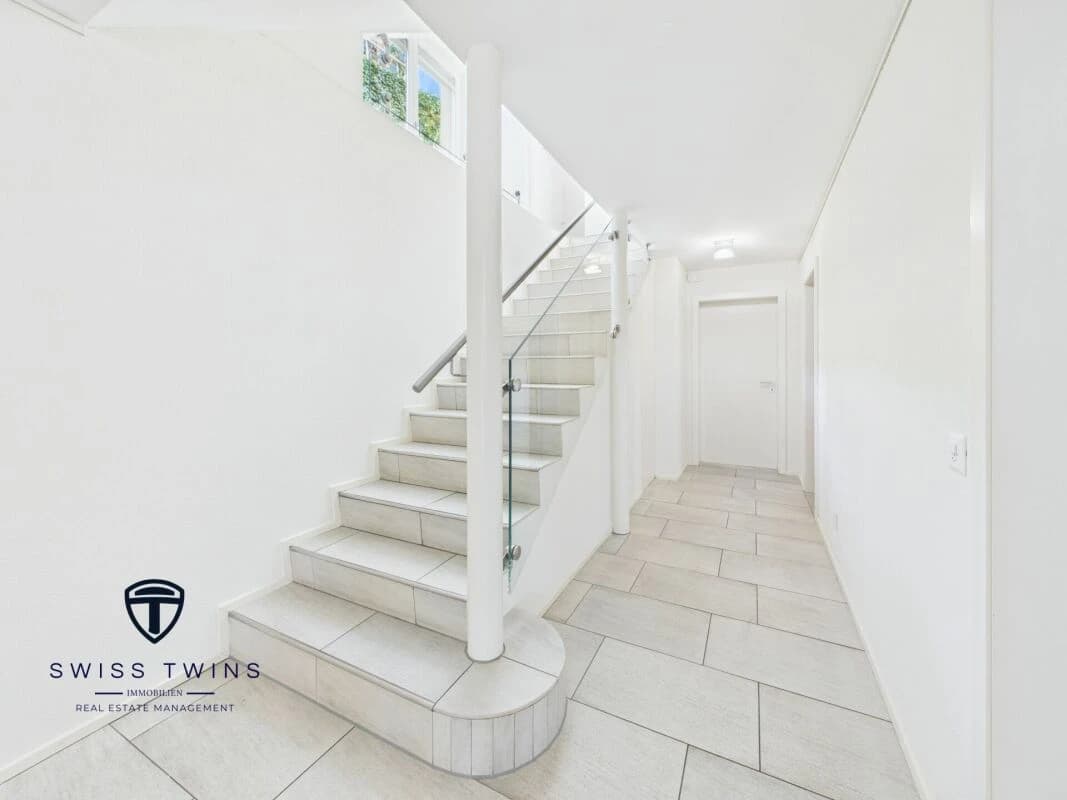 Grosszügiges und modernes Wohnerlebnis mit traumhafter Aussicht am Sonnenberg