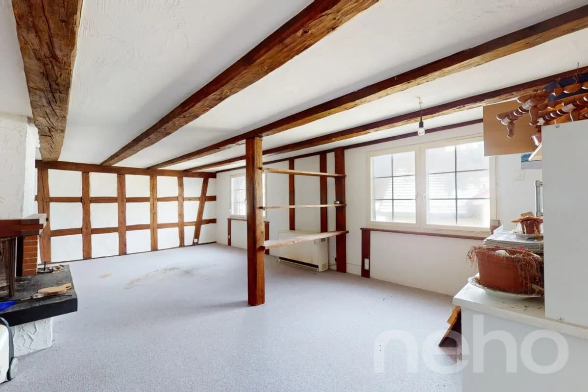 Denkmalgeschütztes 8-Zimmer Doppeleinfamilienhaus an zentraler Lage