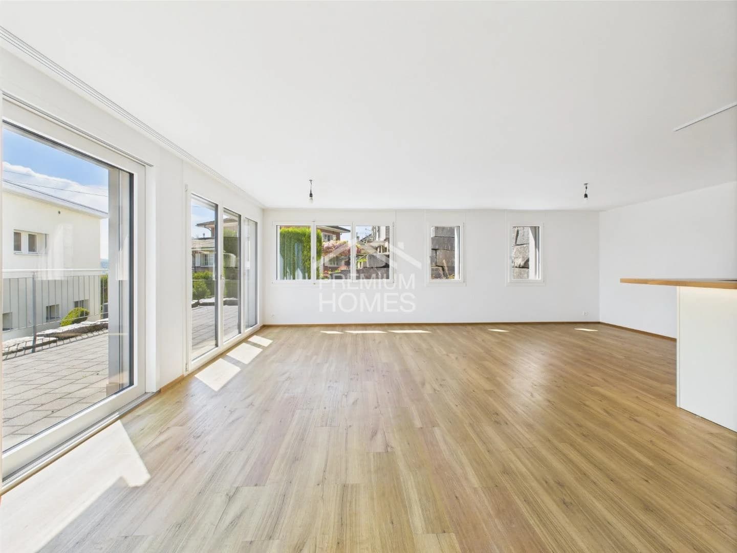 Einziehen & Geniessen - Exklusiv wohnen auf einer Etage!