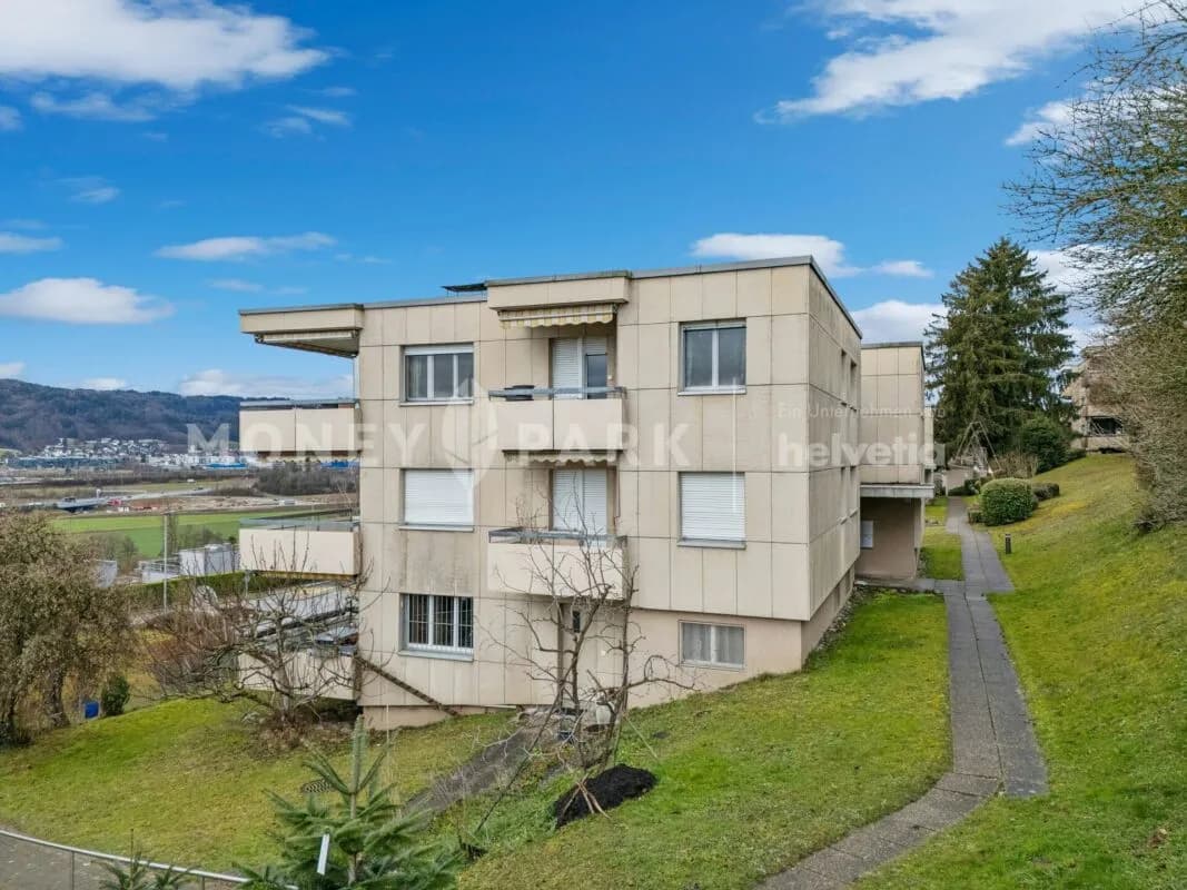 Helle 4-Zimmer-Wohnung mit Weitsicht und sonnigem Balkon