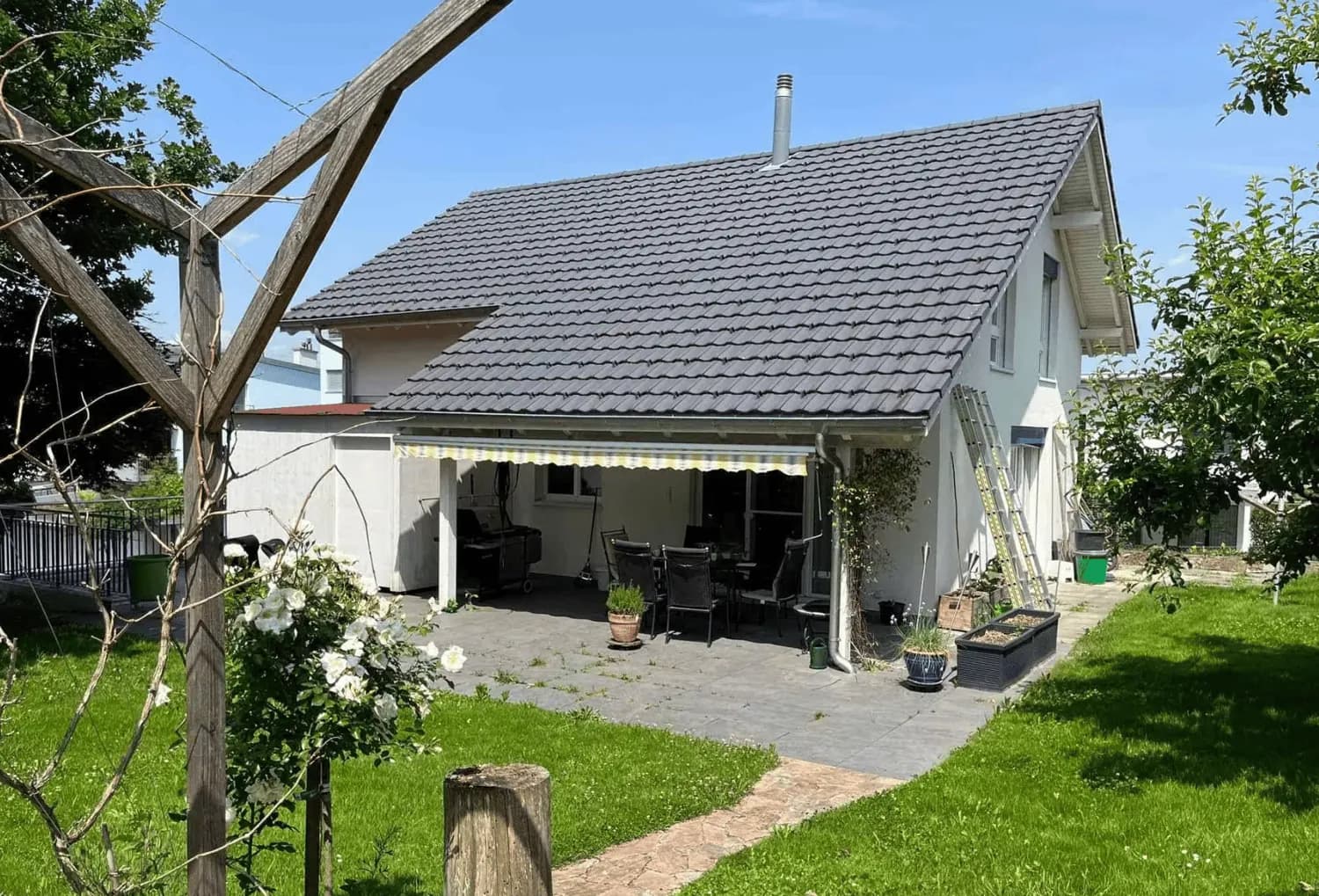 Exquisites Einfamilienhaus in der Schweiz