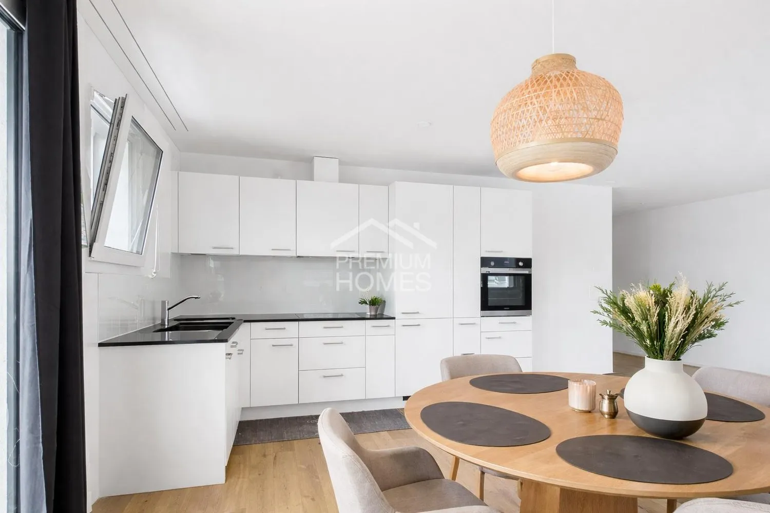 MODERNE KAPITALANLAGE IM NEUZUSTAND