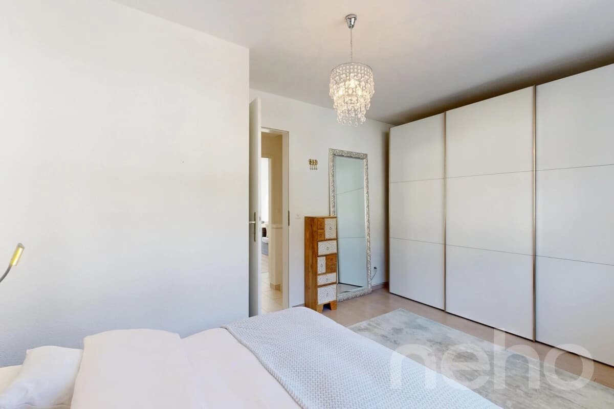 Eckreihenhaus mit Garten und Privatsphäre nähe Zürich