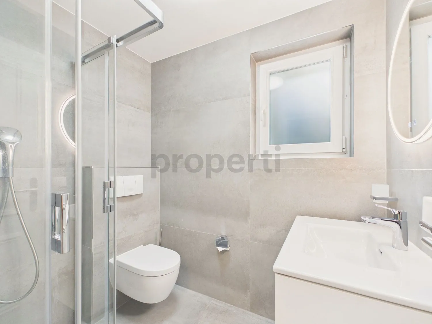 Modernes 4.5-Zimmer-Einfamilienhaus mit Balkon, Füllinsdorf