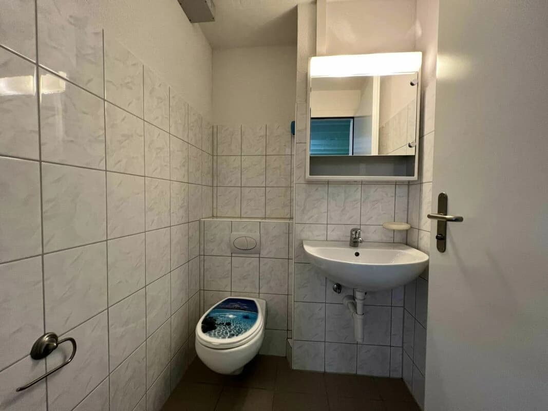 im Tiefparterre, Lokal für verschiedenste Nutzungen