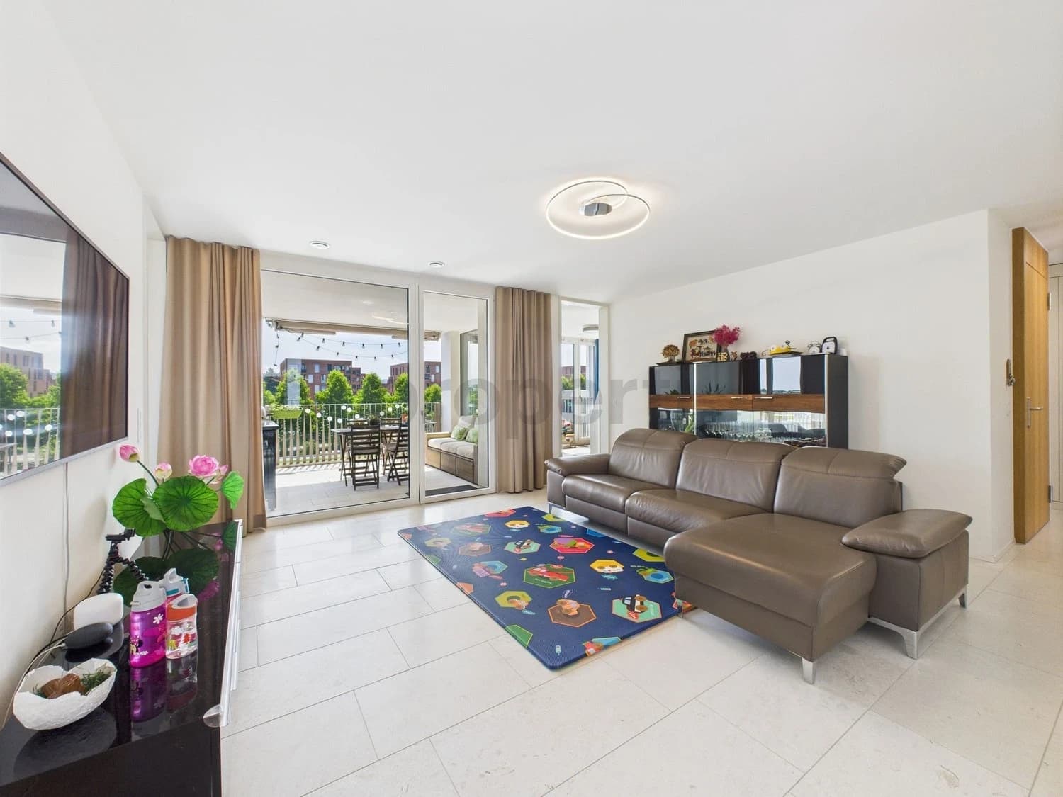 Herrliche 4.5-Zimmer-Wohnung in Zürich mit unverbautem Weitblick