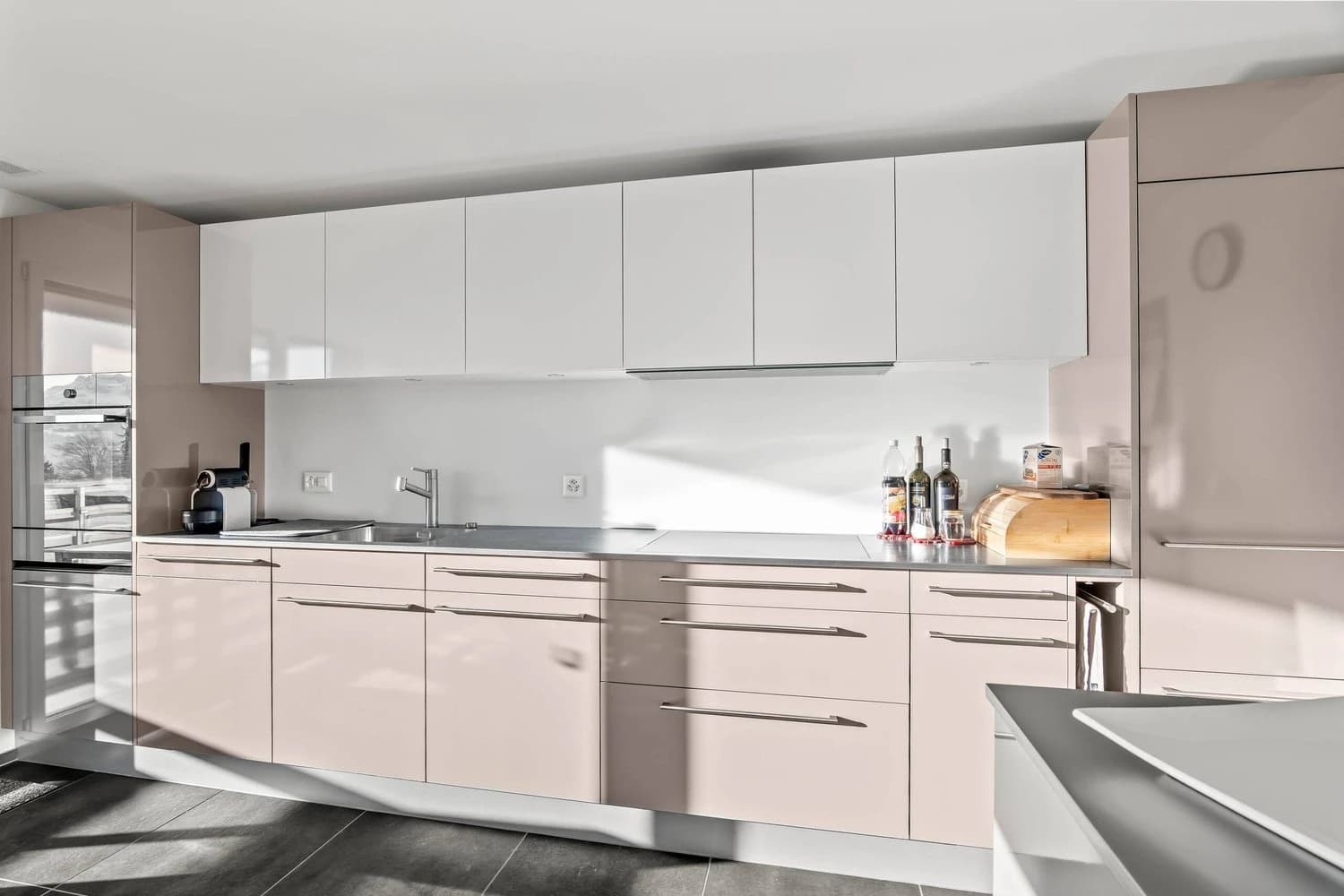 MODERNE WOHNUNG IN BEATENBERG MIT PANORAMAAUSSICHT