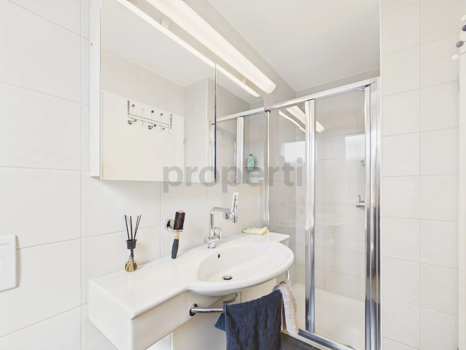 Moderne 5.5-Zimmer Wohnung mit 290m2 Garten in Wetzikon