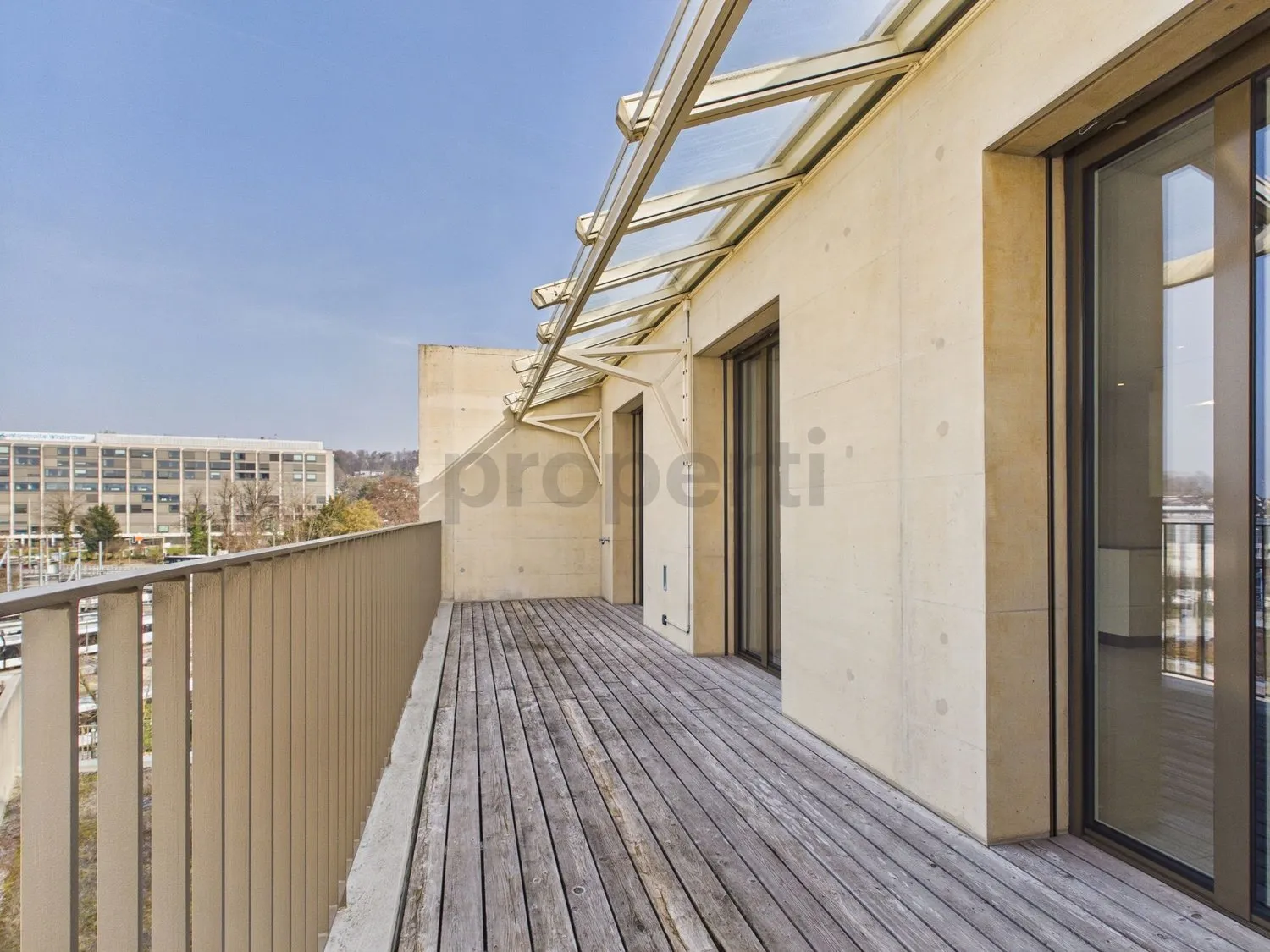 Moderne Attikawohnung mit Terrassen in zentraler Lage in Winterthur