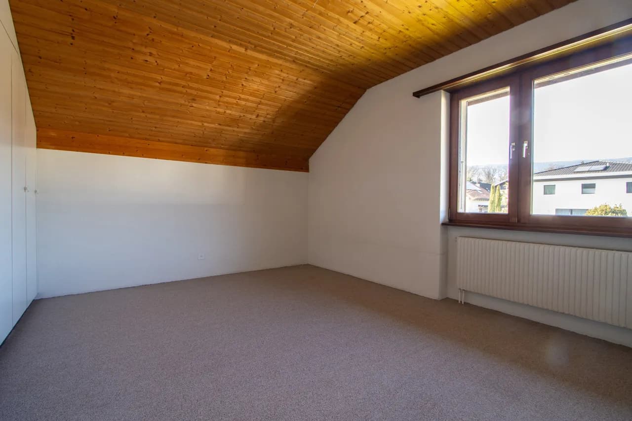 Gepflegtes 4.5-Zimmer Einfamilienhaus mit grosszügigem Umschwung