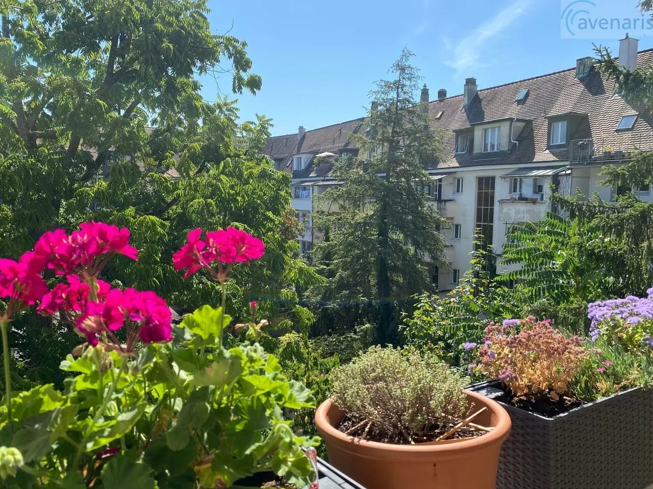 Geräumige 2.5-Zimmer Eigentumswohnung zentrale Lage