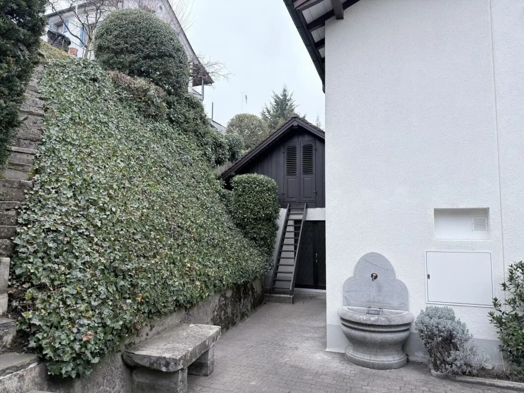 freistehendes Haus im Zentrum von Rüti