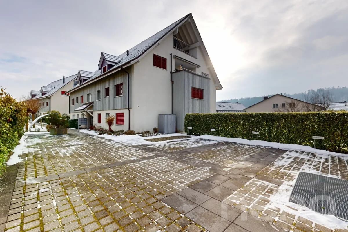 Gartenwohnung mit exklusivem Ausbau und technischer Ausstattung