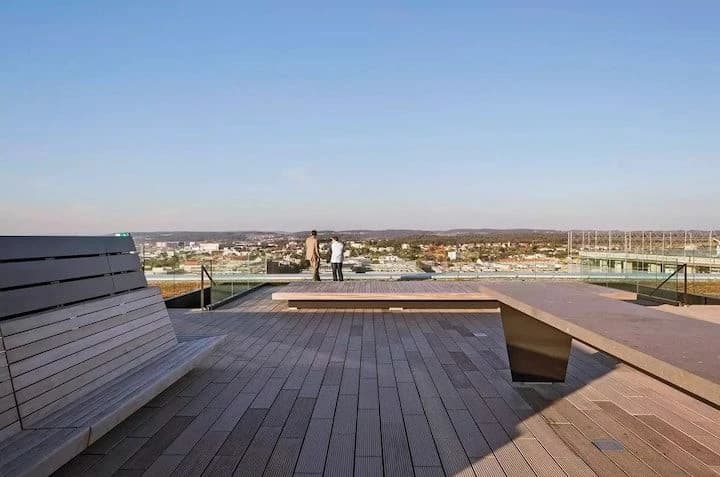 High-End-Ausstattung und sonniges Wohnungserlebnis im Metropolitan