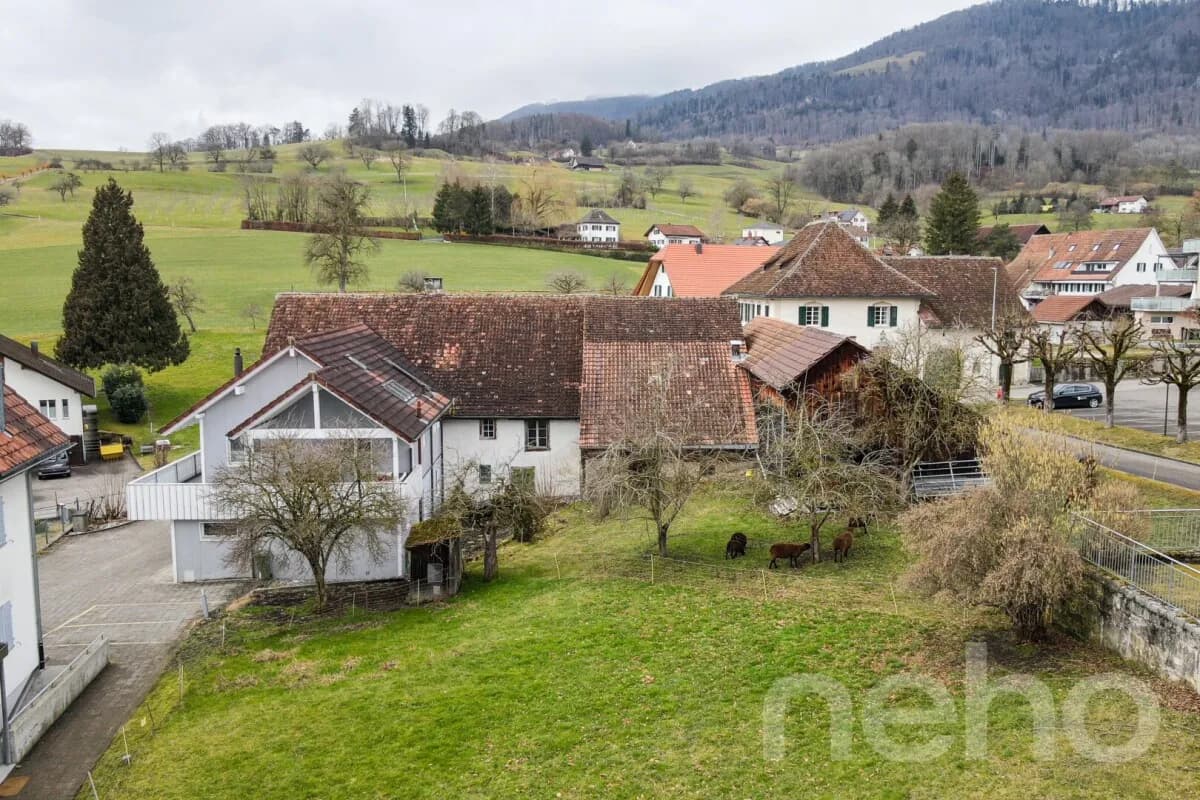 Bauernhaus mit angrenzendem Einfamilienhaus und viel Bauland inkl.