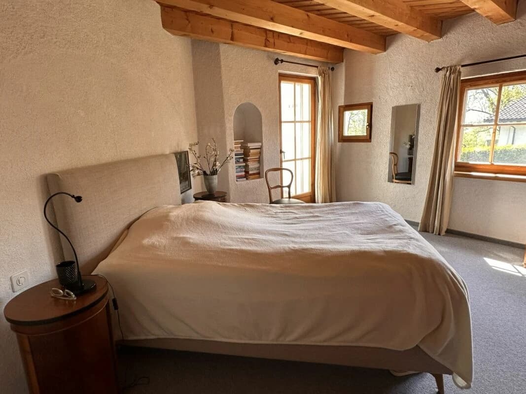 8 ½-Zi.-Einfamilienhaus mit 1 ½-Zi.-Wohnung an idyllischer Wohnlage mit herrlichem Weitblick